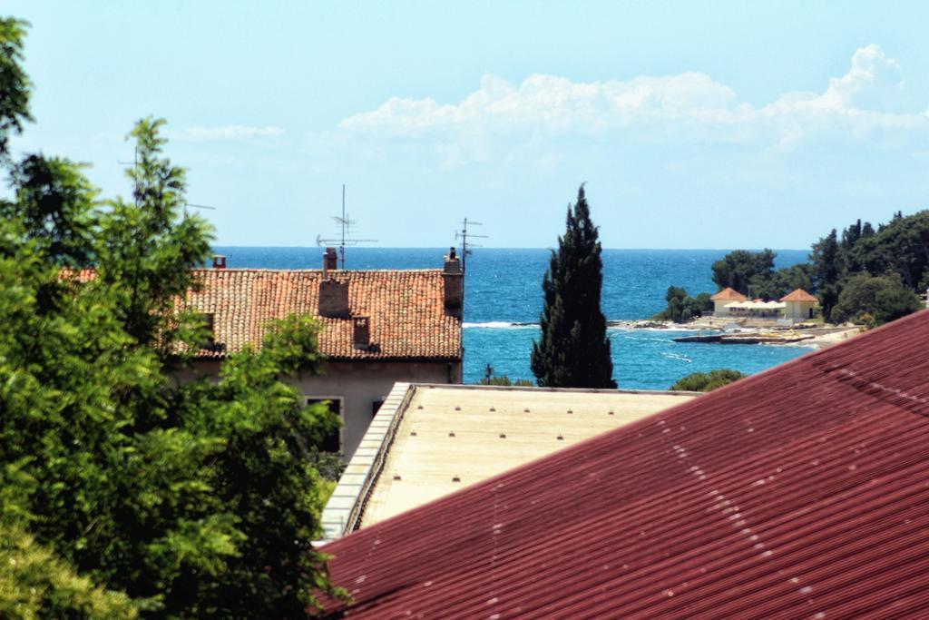 Kseni Accommodation Rovigno Esterno foto