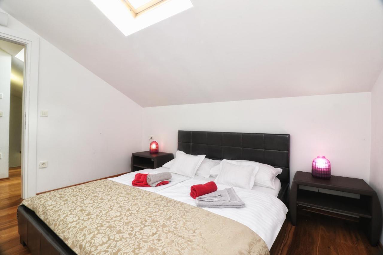 Kseni Accommodation Rovigno Esterno foto
