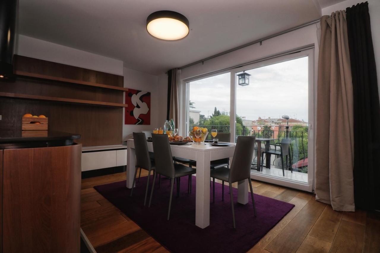 Kseni Accommodation Rovigno Esterno foto